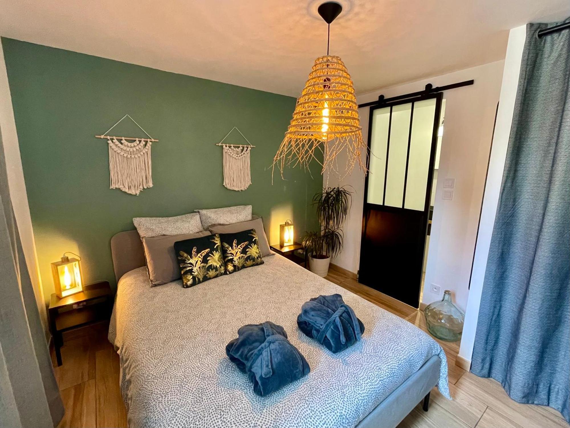 בנדול Villa Les Oliviers Spa Privatif מראה חיצוני תמונה